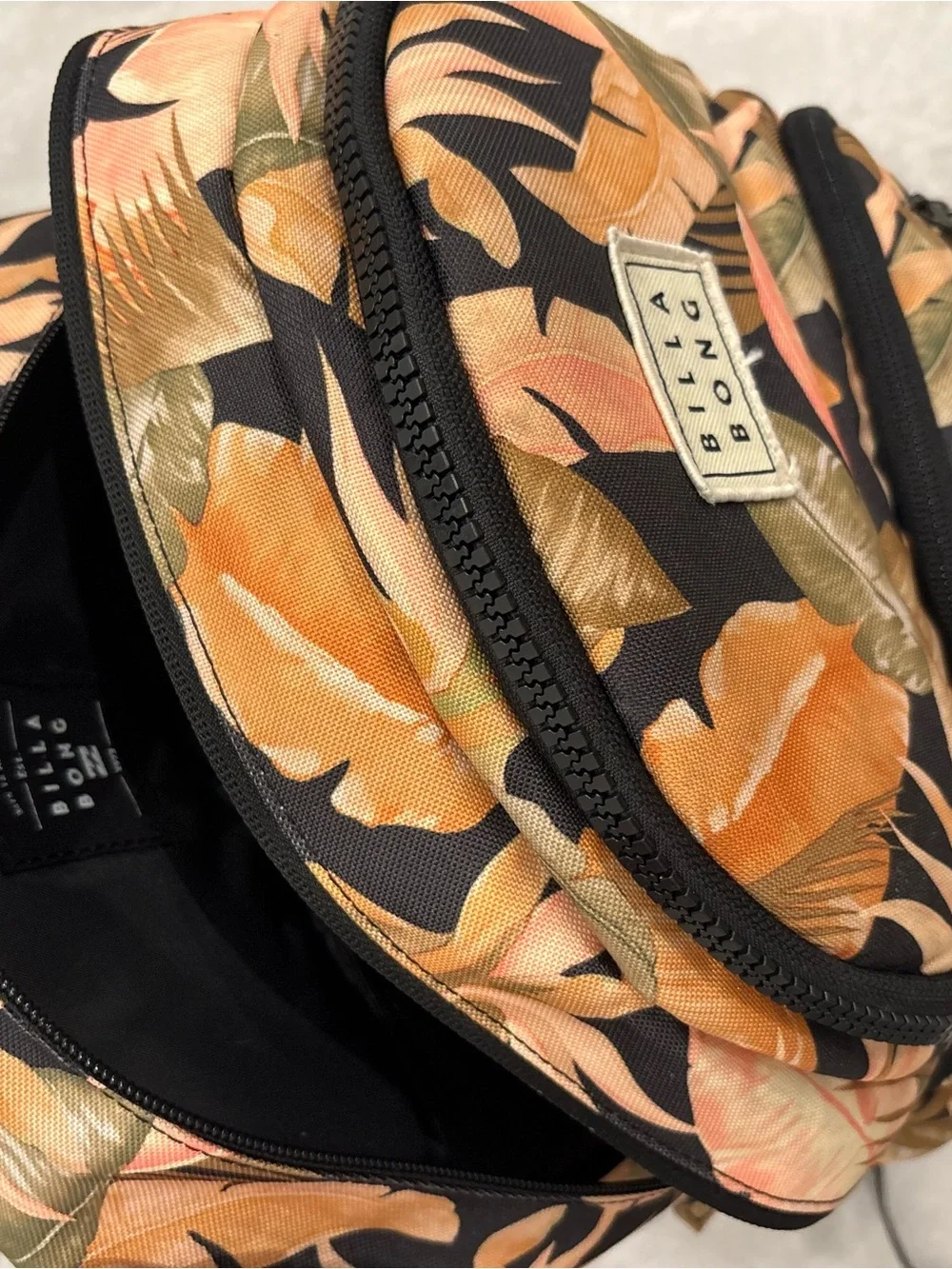 Billabong Men's Tropical Leaf Backpack - Black & Peach Rare Flower print